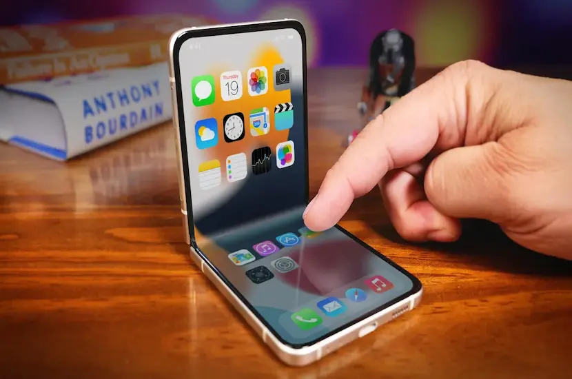Apples Foldable iPhone 3