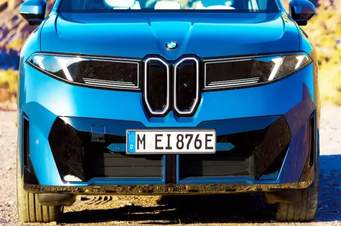 BMW iX3 Neue Klasse elektrikli SUV 2026